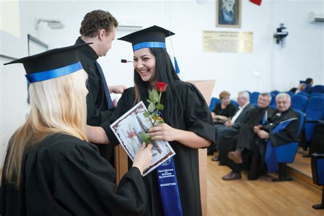 yurtdisinda-diploma-alirken-dikkat-edilmesi-gerekenler