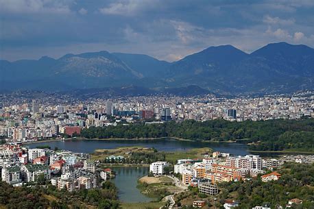 arnavutluk-egitim-firsatlari-icin-en-fazla-10-kelimelik-konu-basligi-arnavutluk-ta-yuksek-ogrenim-imkanlari-ve-burslar