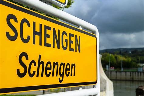 schengen-vizesi-alirken-dikkat-edilmesi-gerekenler